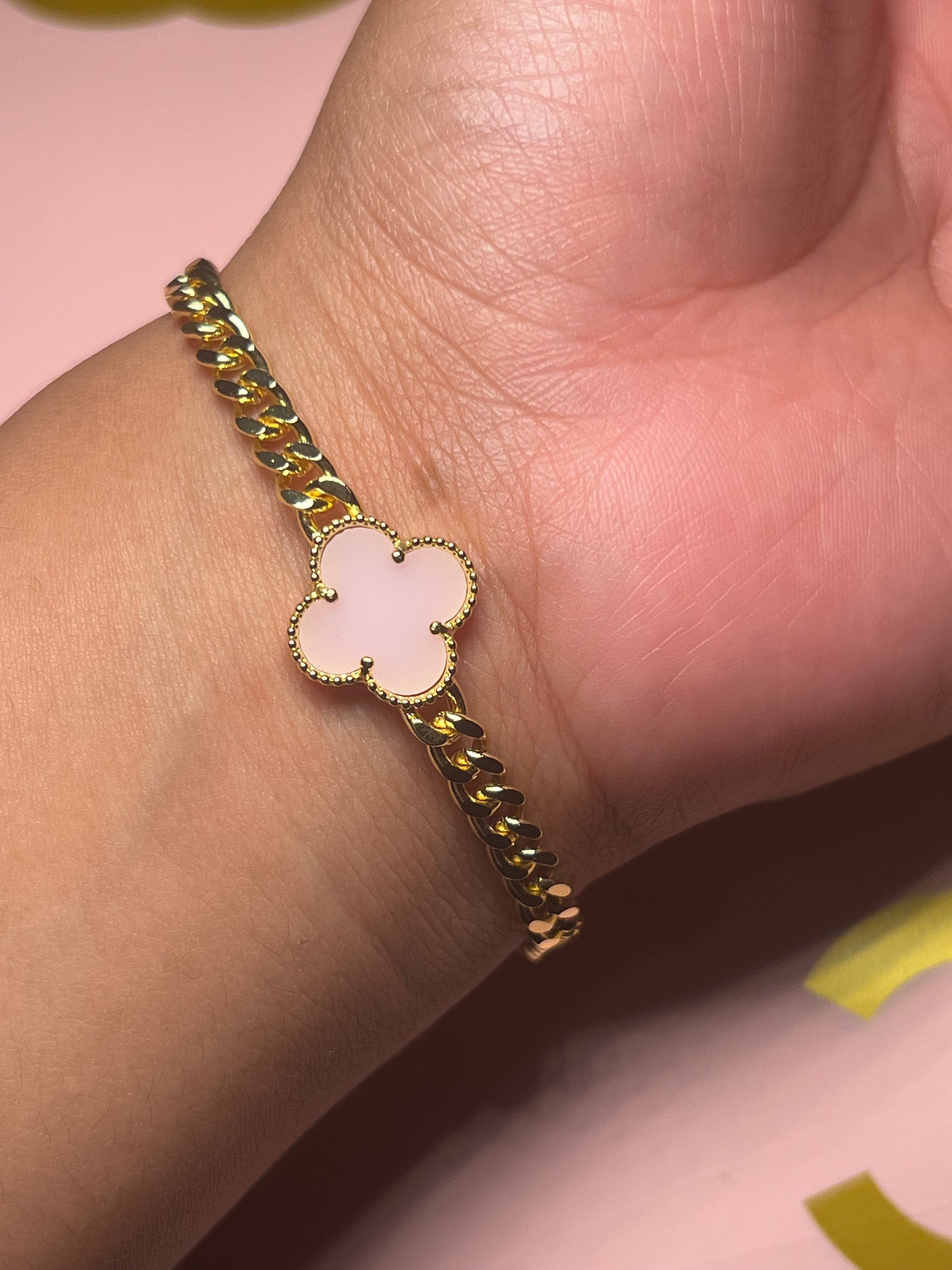 Pink Trébol Bracelet