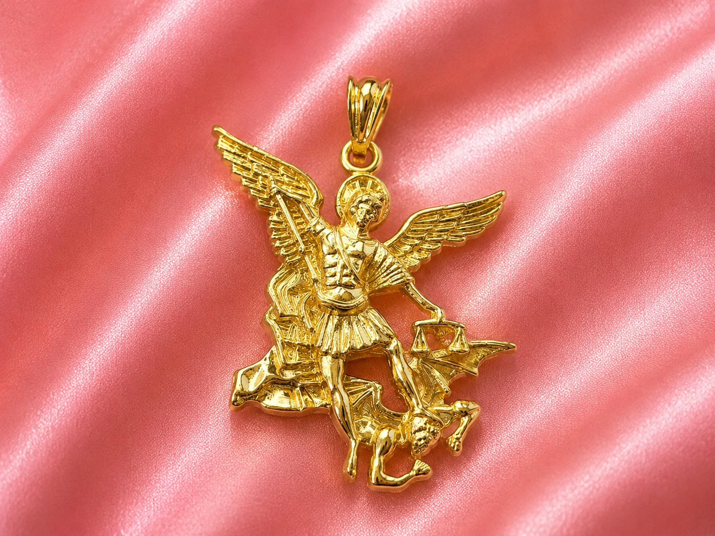 Big San Miguel Arcángel Pendant